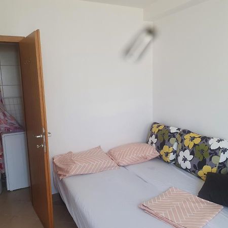 Small Studio Mali Lošinj Exterior foto